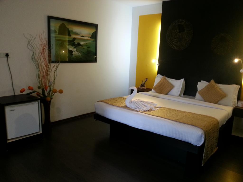 Aquarock Hotel Kazhakuttam Zewnętrze zdjęcie